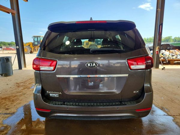 2016 KIA SEDONA EX - Middle level
