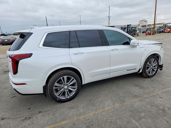 2025 CADILLAC XT6 Premium Luxury