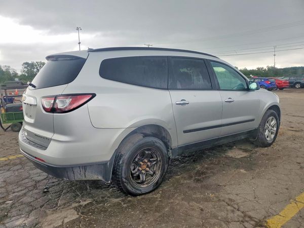 2013 CHEVROLET TRAVERSE LS
