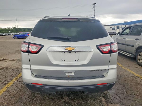 2013 CHEVROLET TRAVERSE LS