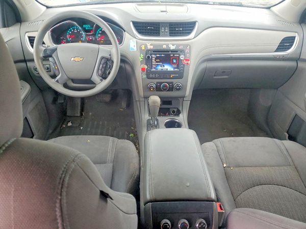 2013 CHEVROLET TRAVERSE LS