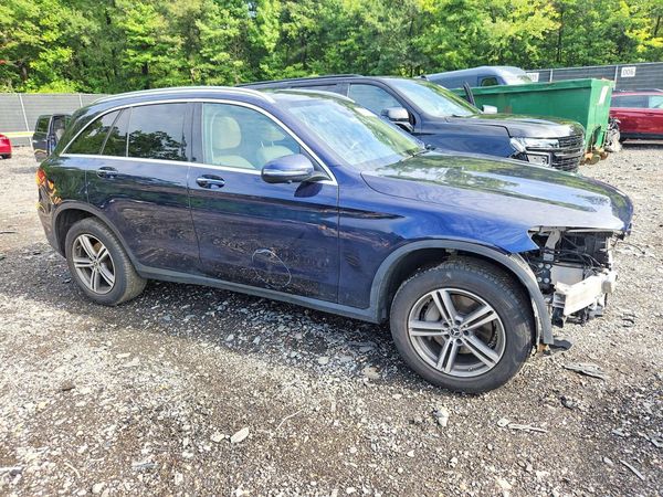 2020 MERCEDES-BENZ GLC