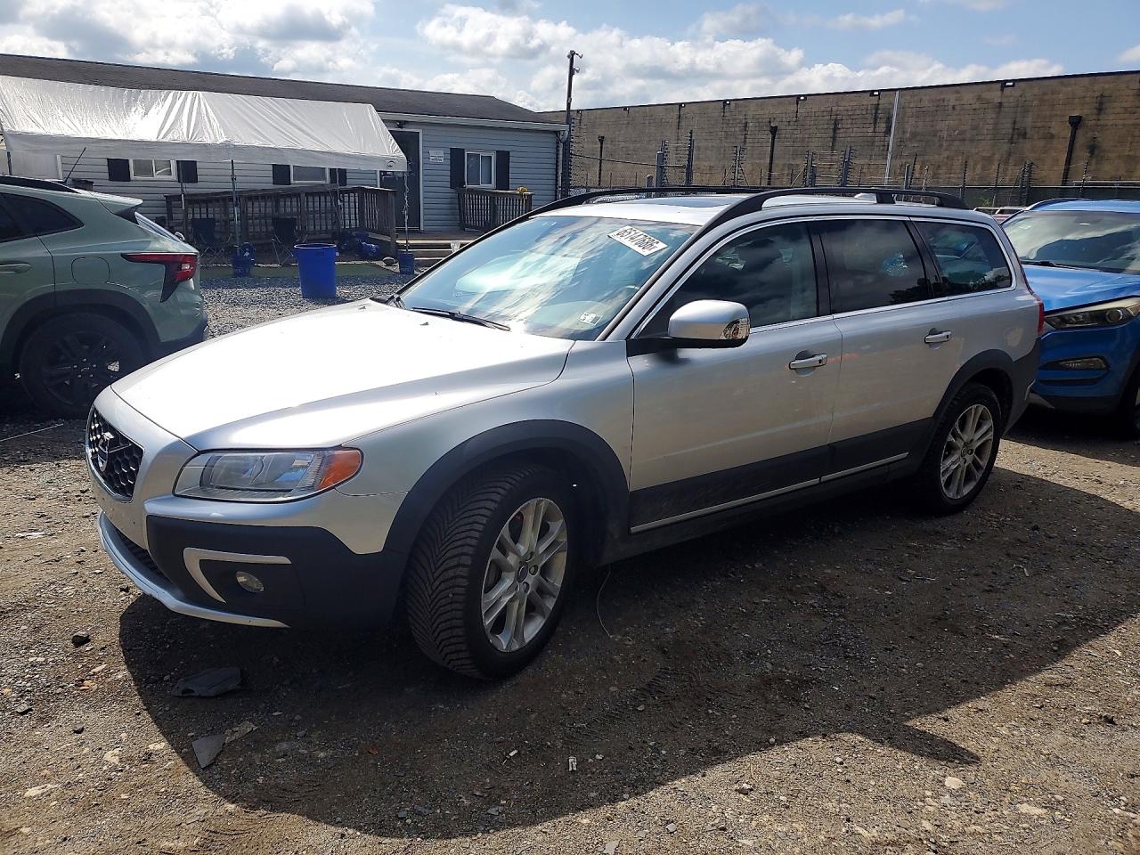 2016 VOLVO XC70