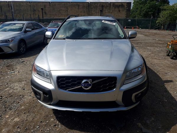 2016 VOLVO XC70