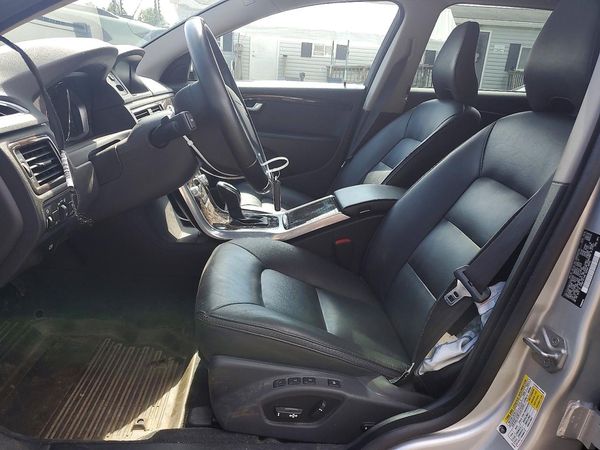 2016 VOLVO XC70