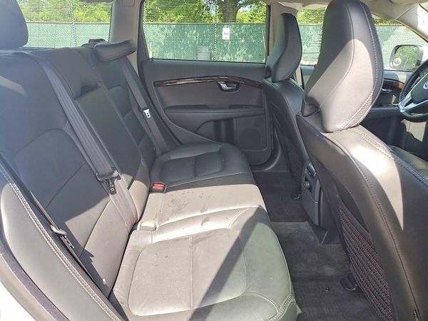 2016 VOLVO XC70