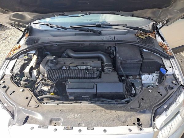 2016 VOLVO XC70