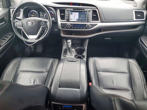 2018 TOYOTA HIGHLANDER SE/XLE