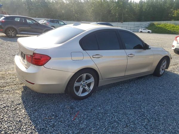 2014 BMW 320