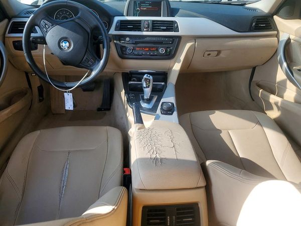 2014 BMW 320