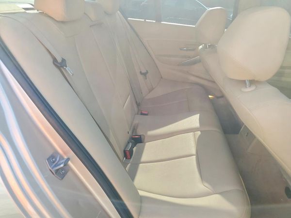 2014 BMW 320