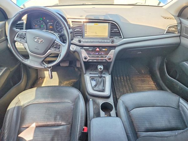 2017 HYUNDAI ELANTRA