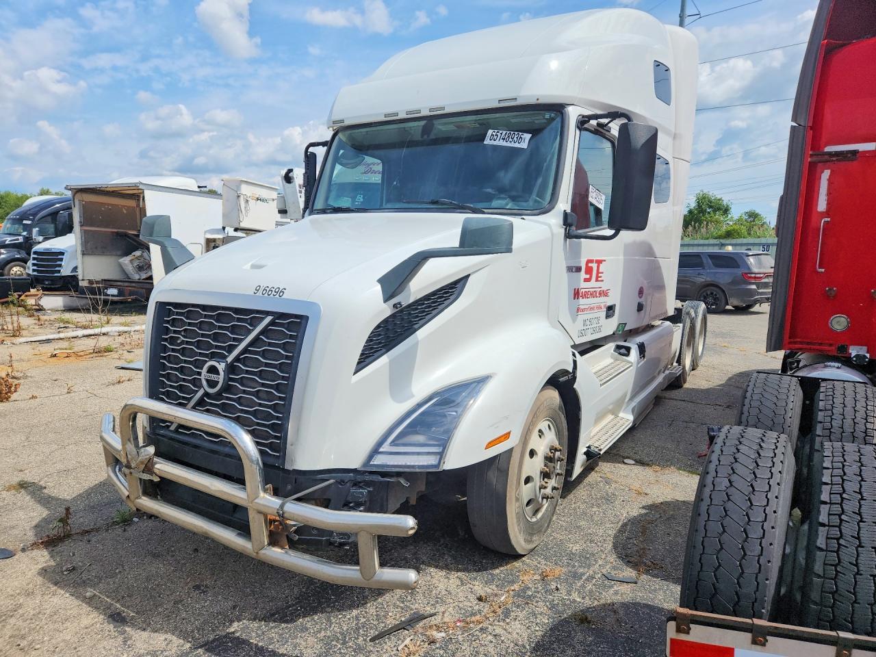 2020 VOLVO VNL