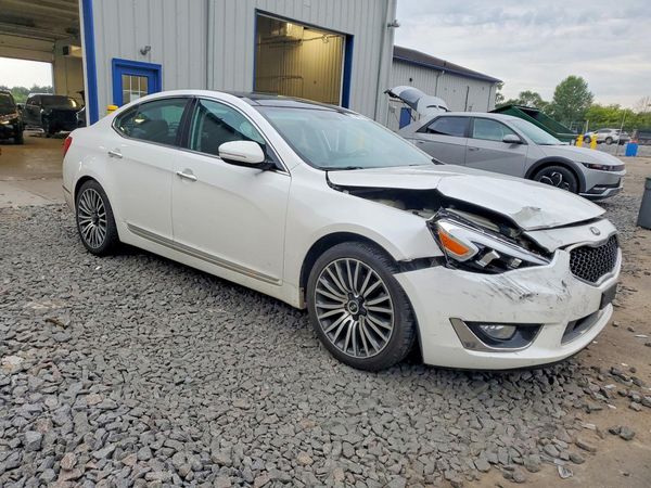 2015 KIA CADENZA