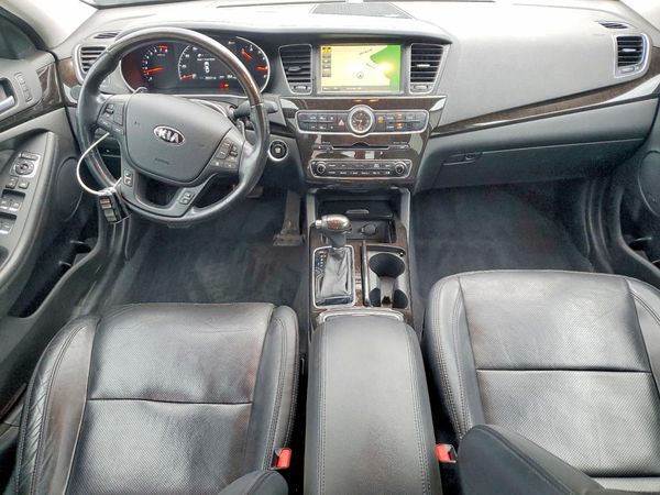 2015 KIA CADENZA