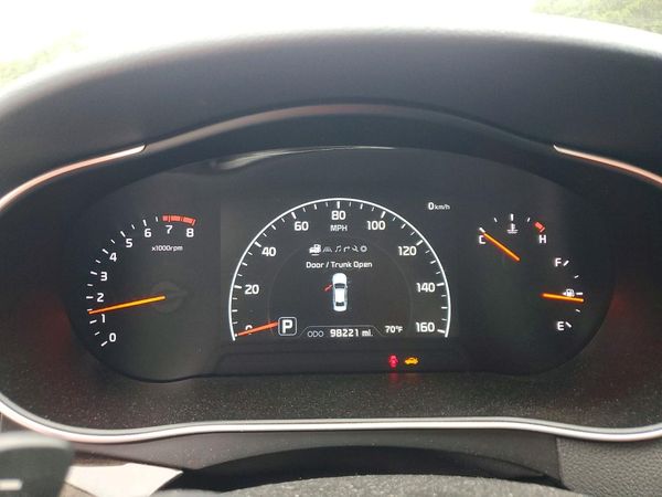 2015 KIA CADENZA
