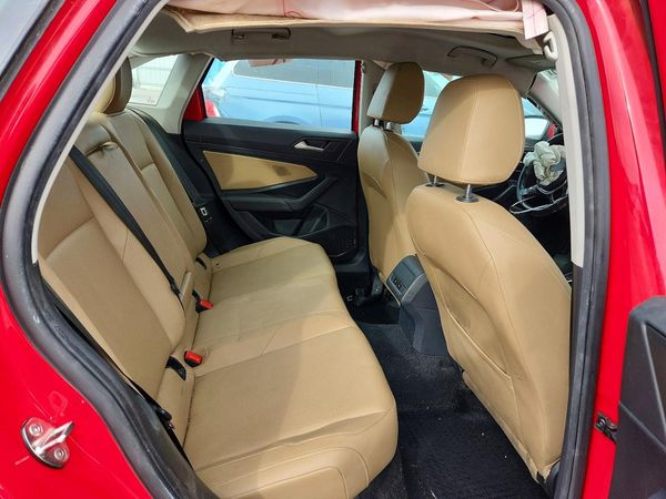 2019 VOLKSWAGEN JETTA SEL