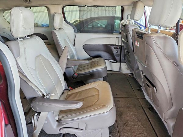 2019 CHRYSLER PACIFICA