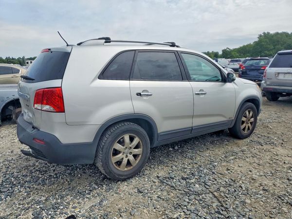 2013 KIA SORENTO