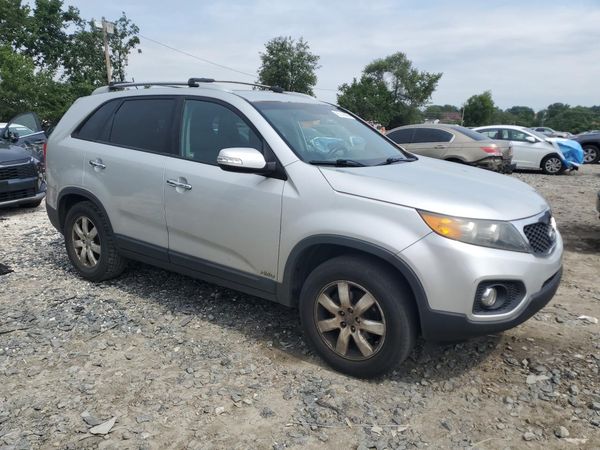 2013 KIA SORENTO