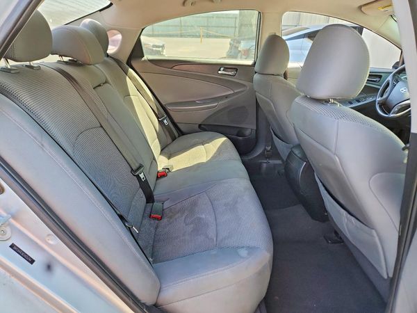 2014 HYUNDAI SONATA GLS/ GLS Popular