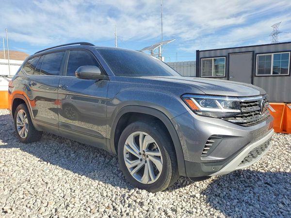 2022 VOLKSWAGEN ATLAS SE w/ Tech