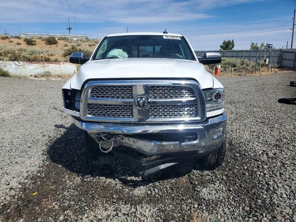 2016 RAM 2500 Laramie