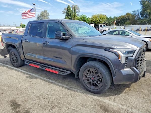 2024 TOYOTA TUNDRA