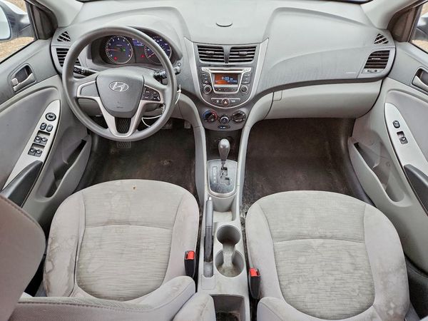 2017 HYUNDAI ACCENT SE Base