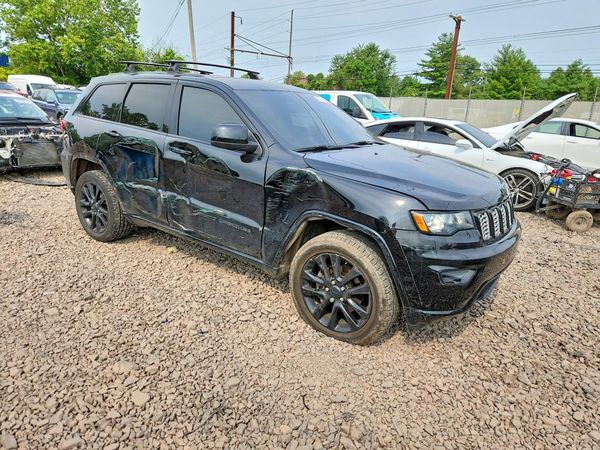 2018 JEEP GRAND CHEROKEE LAREDO 4X4