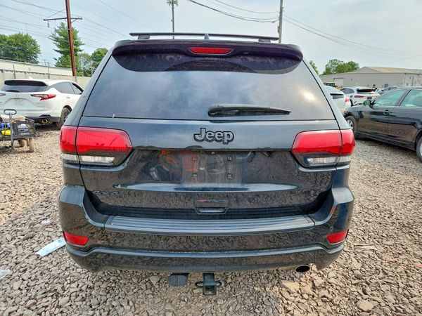 2018 JEEP GRAND CHEROKEE LAREDO 4X4