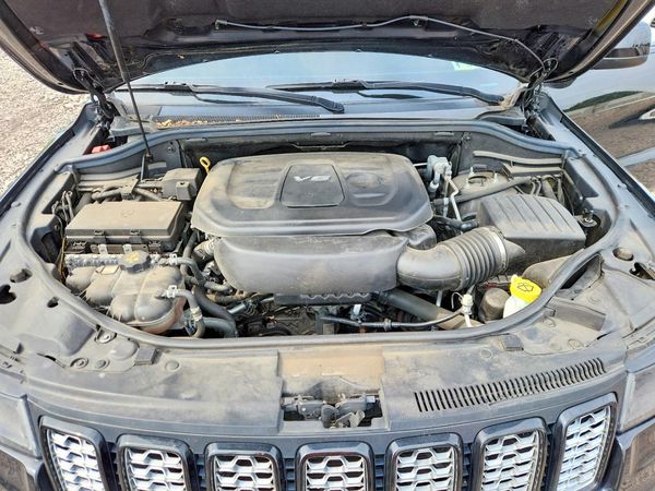 2018 JEEP GRAND CHEROKEE LAREDO 4X4