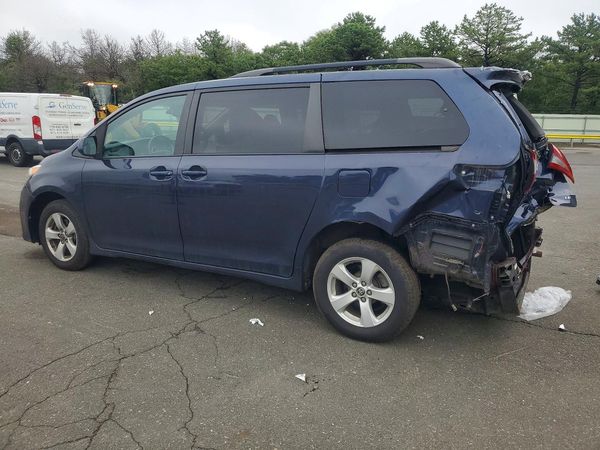 2020 TOYOTA SIENNA E grade