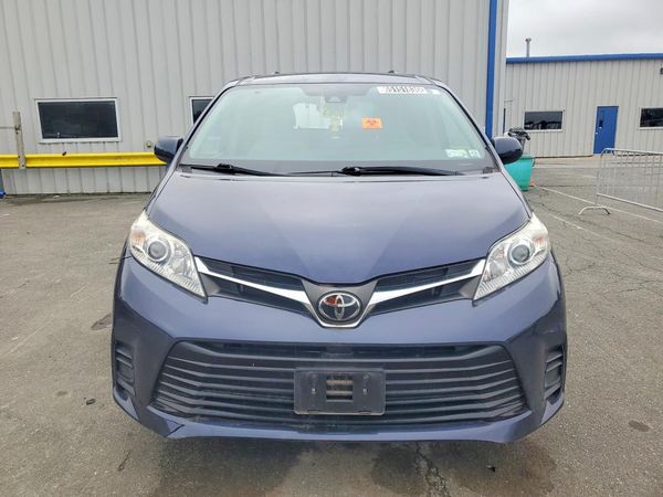 2020 TOYOTA SIENNA E grade