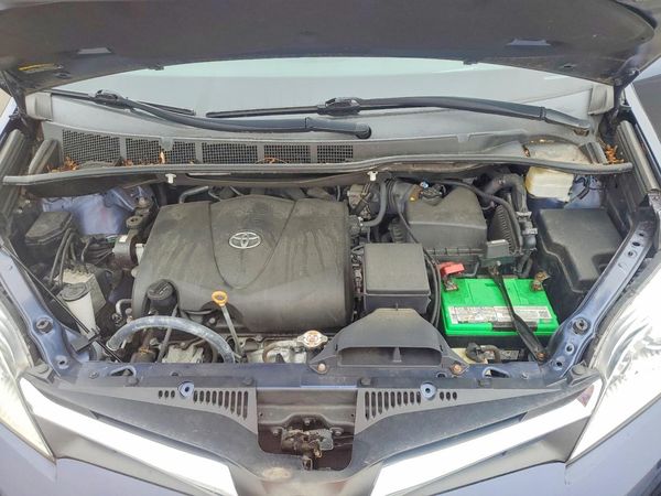 2020 TOYOTA SIENNA E grade