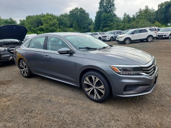 2021 VOLKSWAGEN PASSAT SE