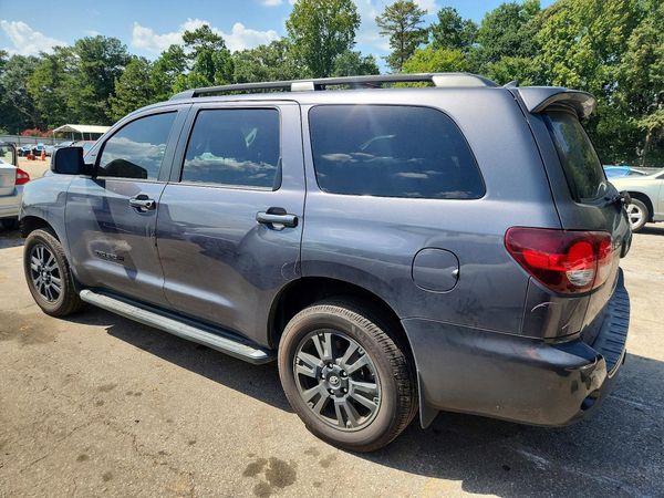 2018 TOYOTA SEQUOIA SR5/TRD Sport