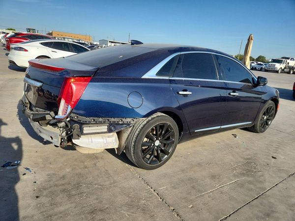 2017 CADILLAC XTS