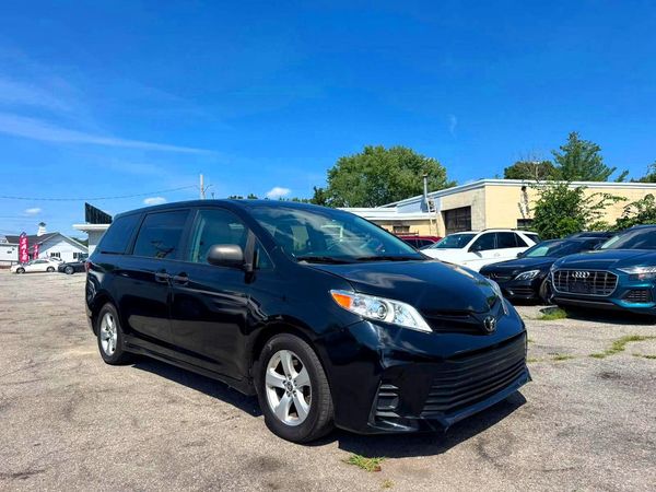 2020 TOYOTA SIENNA
