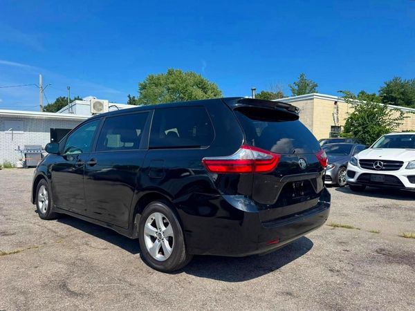 2020 TOYOTA SIENNA D grade