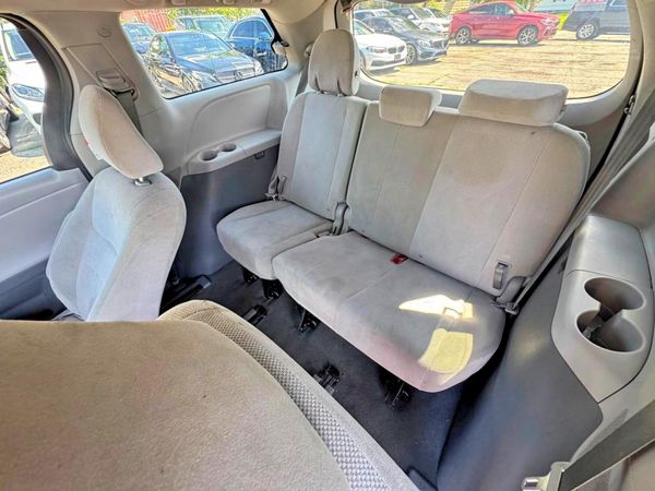 2020 TOYOTA SIENNA D grade