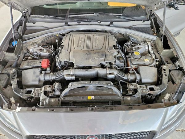 2018 JAGUAR F-PACE R Sport