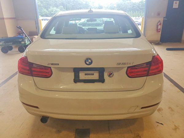 2014 BMW 320