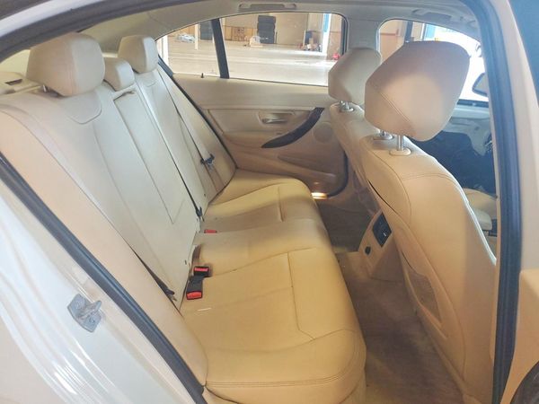2014 BMW 320