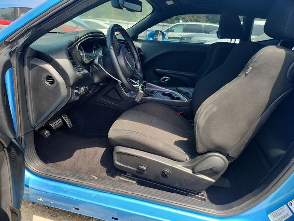 2016 DODGE CHALLENGER SXT Plus