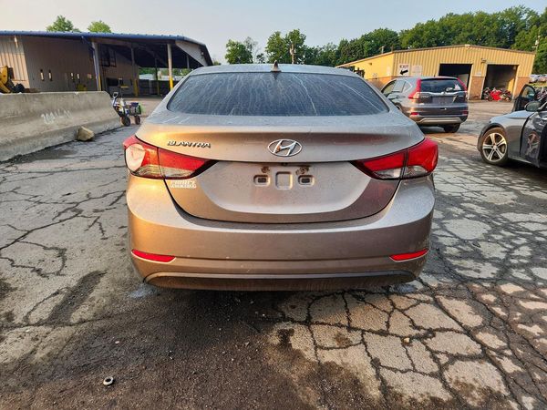 2015 HYUNDAI ELANTRA
