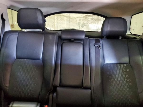2016 LAND ROVER DISCOVERY SE — SUVN