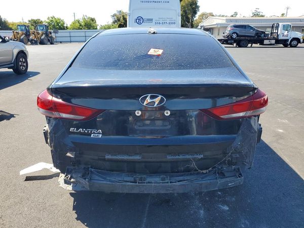 2017 HYUNDAI ELANTRA SE Base