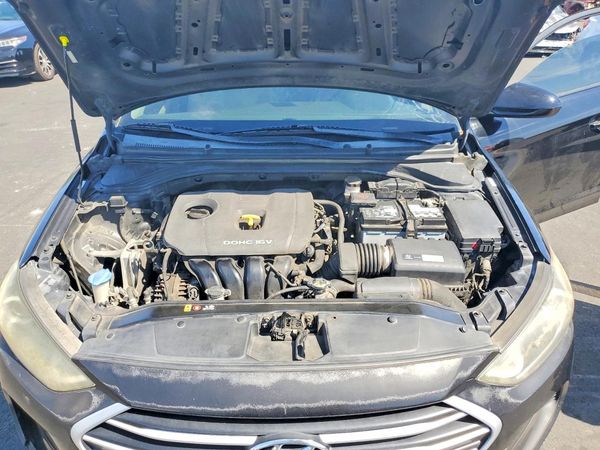 2017 HYUNDAI ELANTRA SE Base