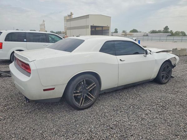 2013 DODGE CHALLENGER Base